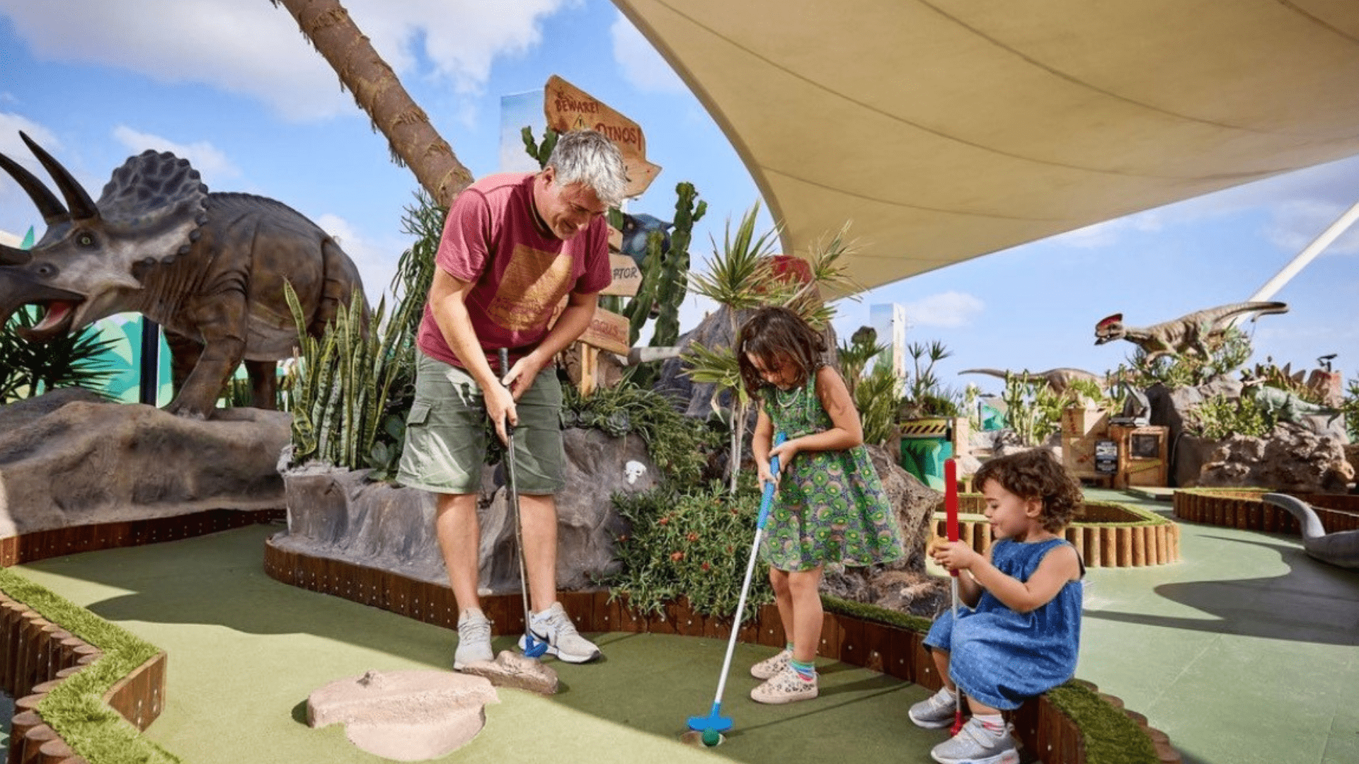 Jurassic Crazy Golf Lanzarote